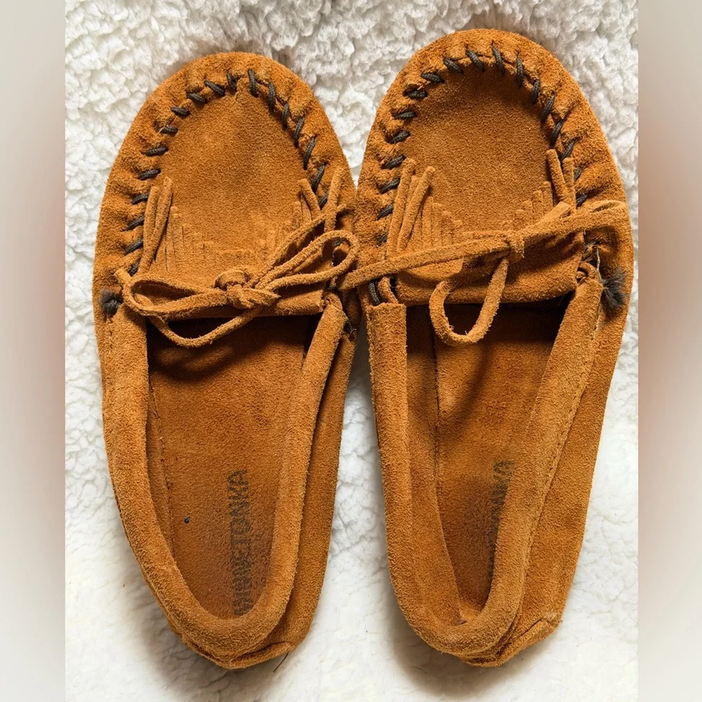 Minnetonka Kid’s Kilty Softsole Suede Leather Comfort Moccasins Tan Size 3